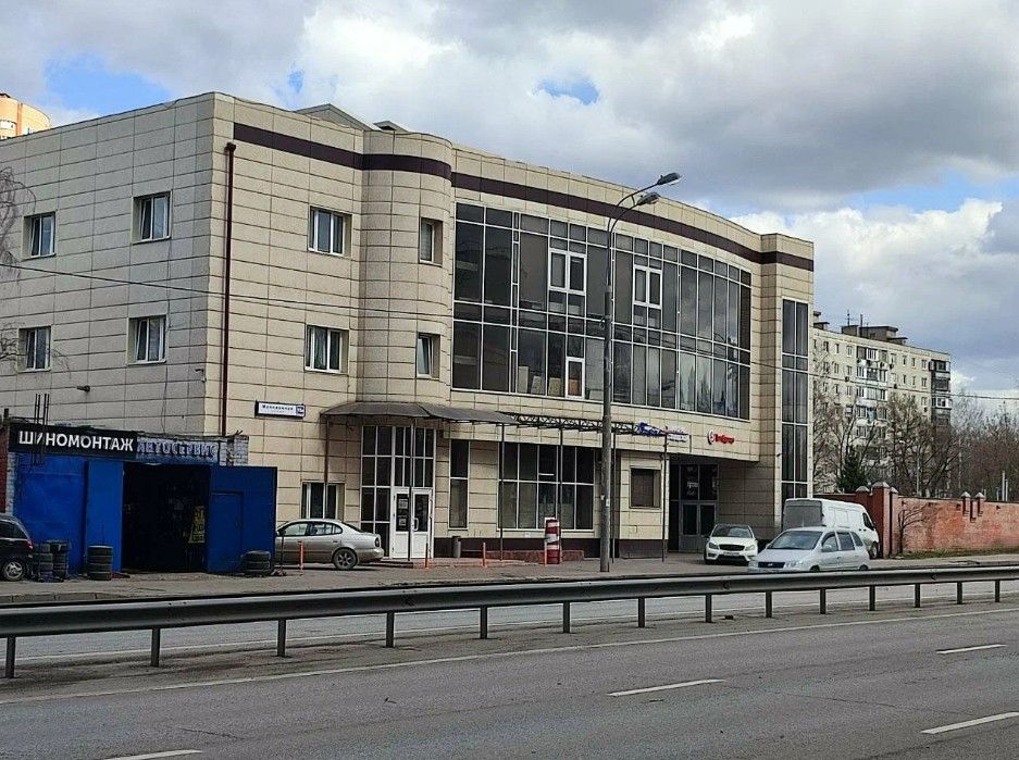 фасад дома, здание по адресу Московская обл, г Химки, ул Молодежная, д 15А 